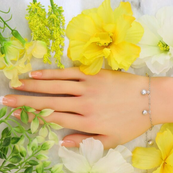 Minimalist Bracelet, Sleek & Modern Design, Women’s Fashion, YC110208-B - Picture 4 of 10